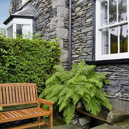 18 In The Corner * Windermere